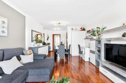 Apartamento T2 para Venda em Câmara de Lobos