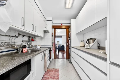 Apartamento T2 para Venda em Câmara de Lobos
