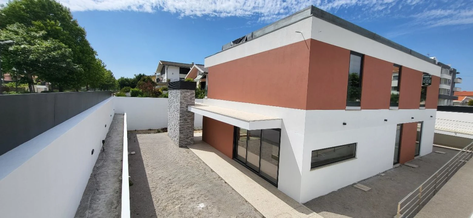 Moradia T4 para Venda em Ovar Foto 6
