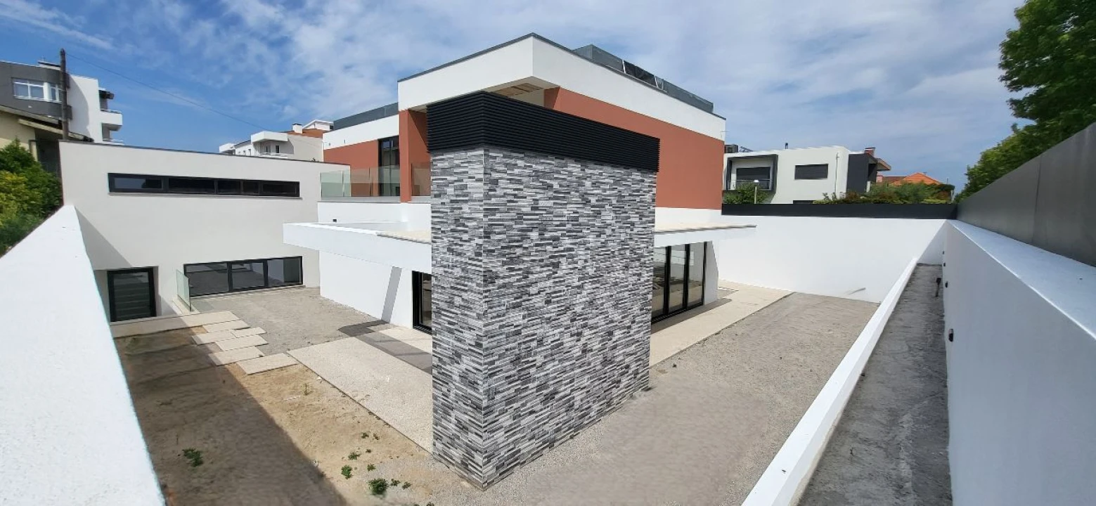 Moradia T4 para Venda em Ovar Foto 4