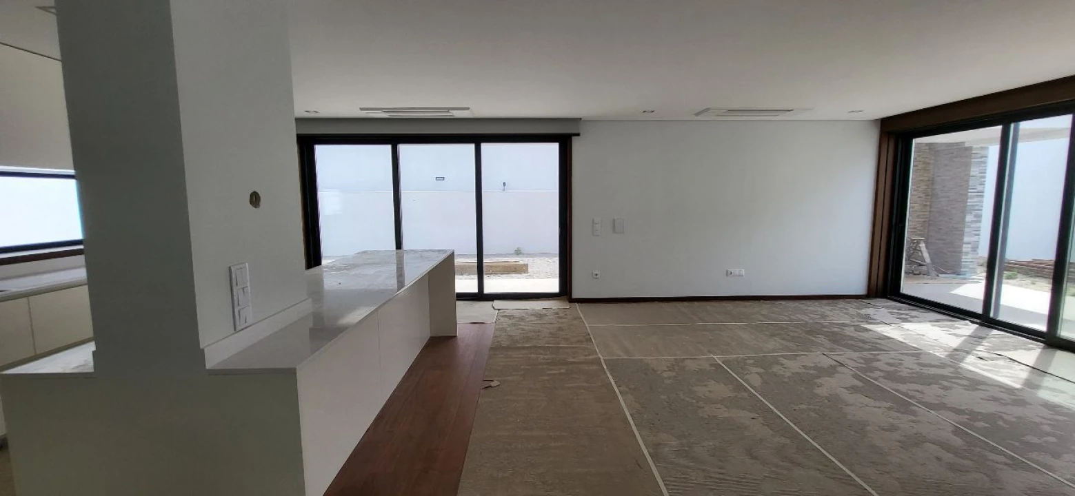 Moradia T4 para Venda em Ovar Foto 17