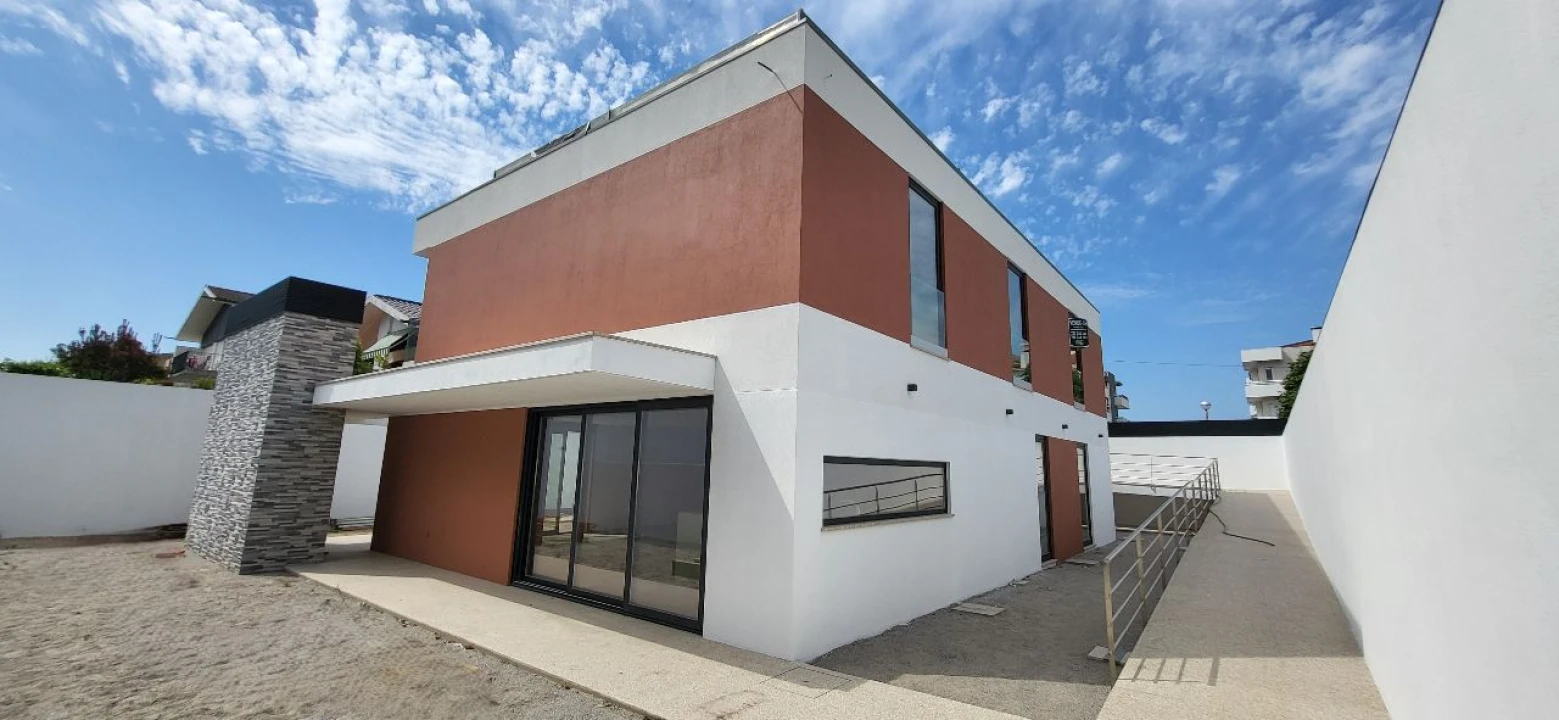 Moradia T4 para Venda em Ovar Foto 21
