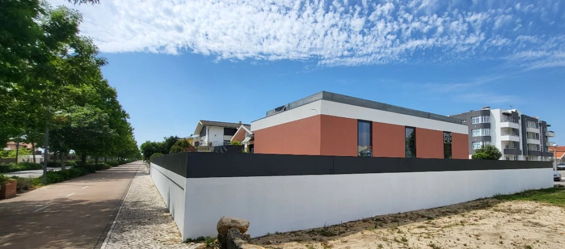 Moradia T4 para Venda em Ovar Foto 2