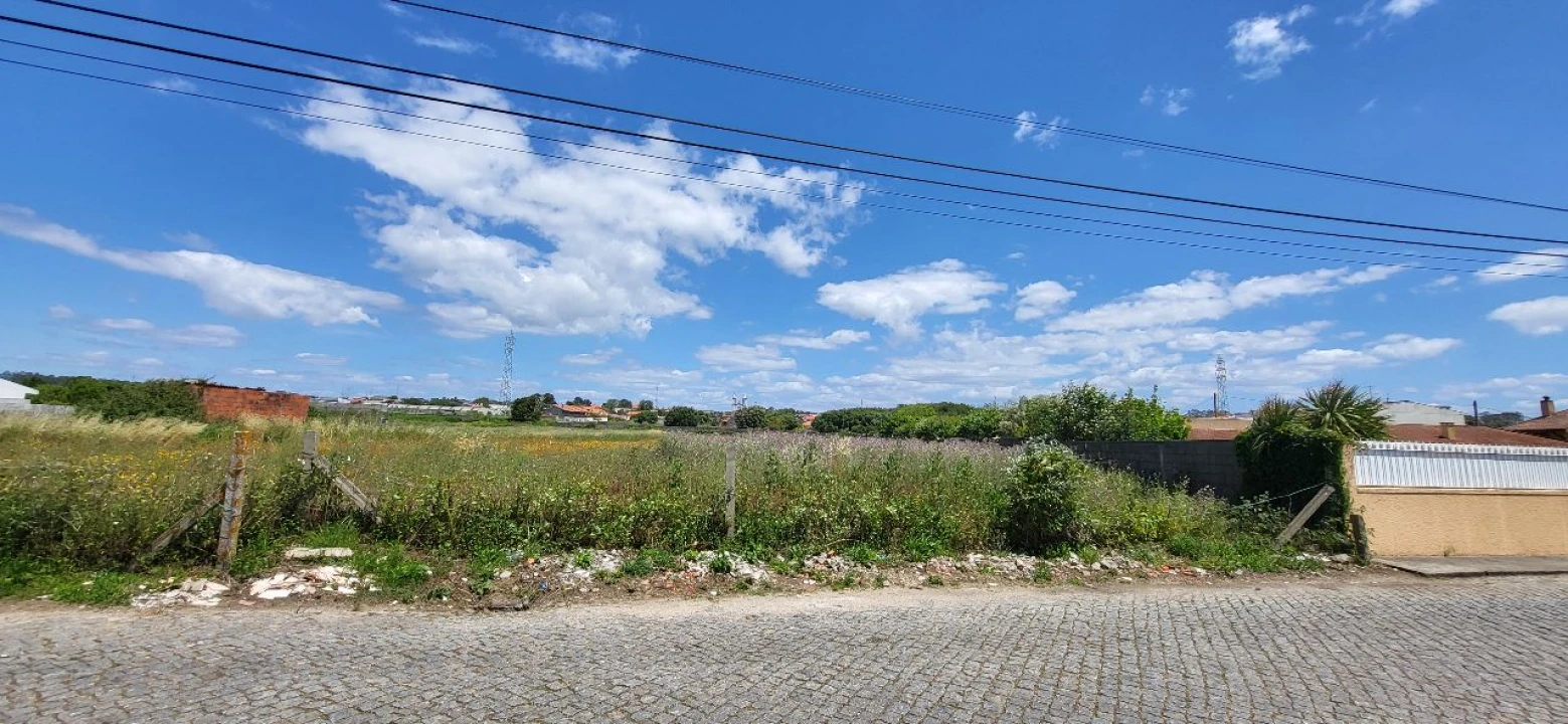 Terreno para Venda em Espinho Foto 6