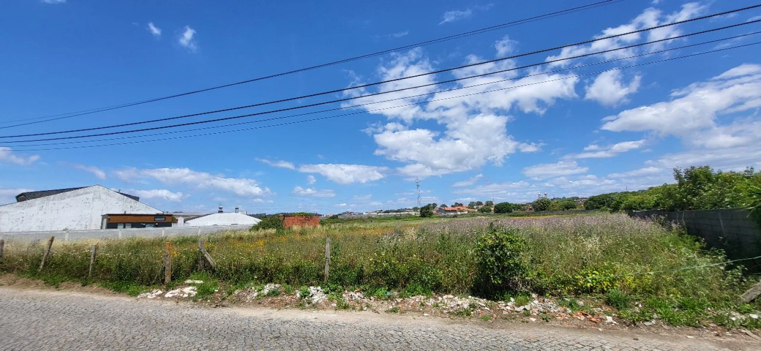 Terreno para Venda em Espinho Foto 10