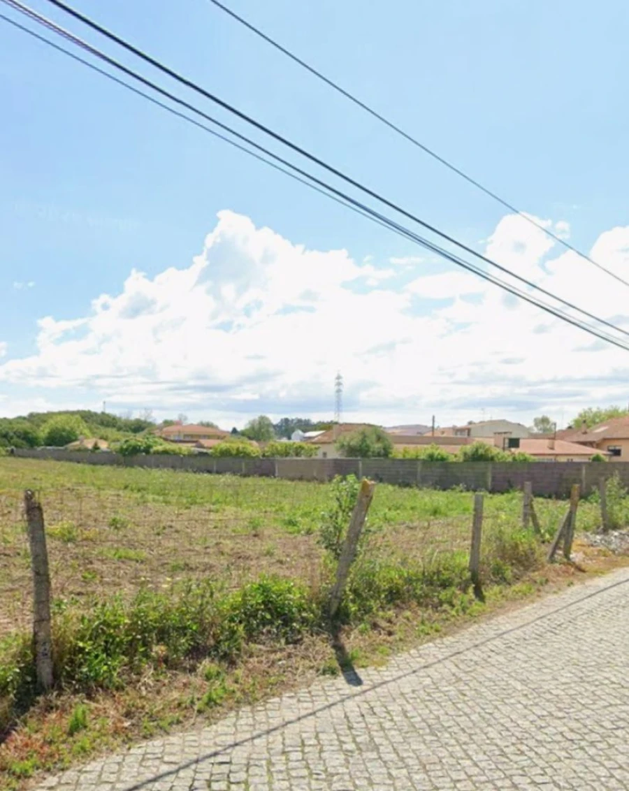 Terreno para Venda em Espinho Foto 3