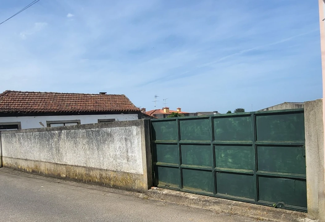 Terreno para Venda em Espinho Foto 5