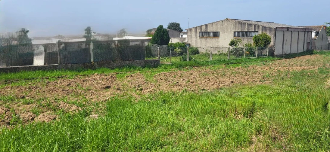 Terreno para Venda em Espinho Foto 7