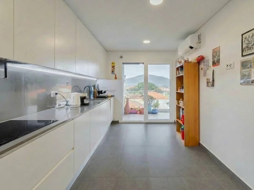 Apartamento T2 para Venda em Setúbal Foto 1