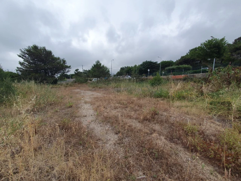 Terreno Misto para Venda em Aldeia de Juzo Foto 1