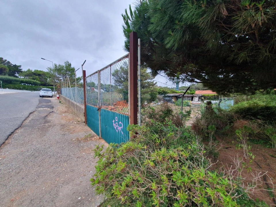 Terreno Misto para Venda em Aldeia de Juzo Foto 3