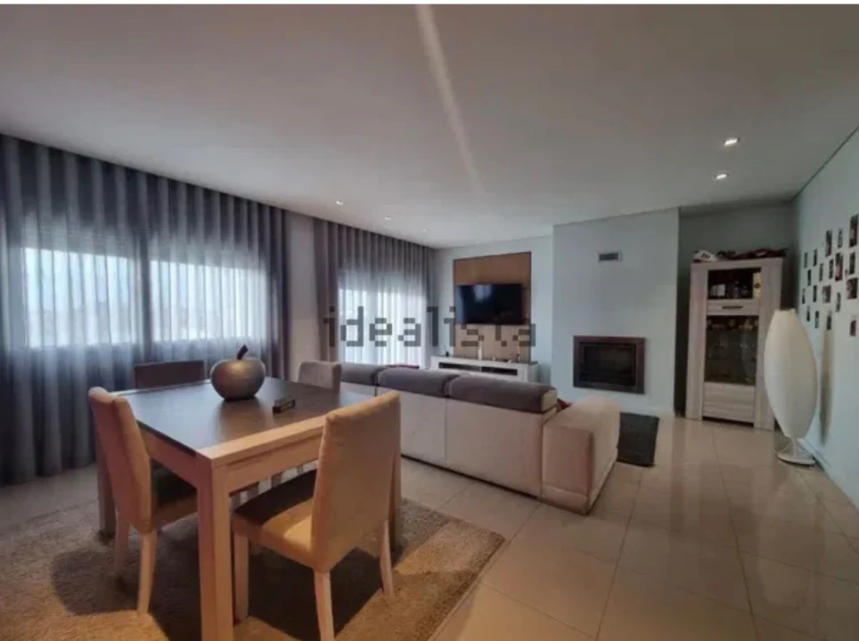 Apartamento T3 para Venda em Entroncamento Foto 18