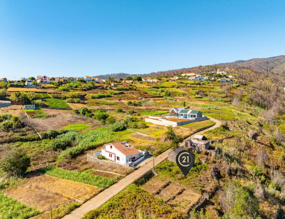 Terreno para Venda em Fajã da Ovelha Foto 4