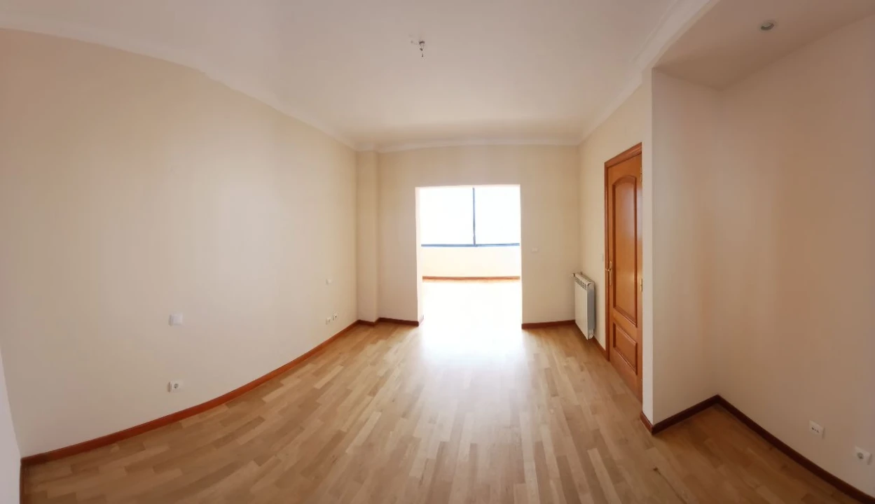 Apartamento T3 para Venda em Matarraque Foto 12