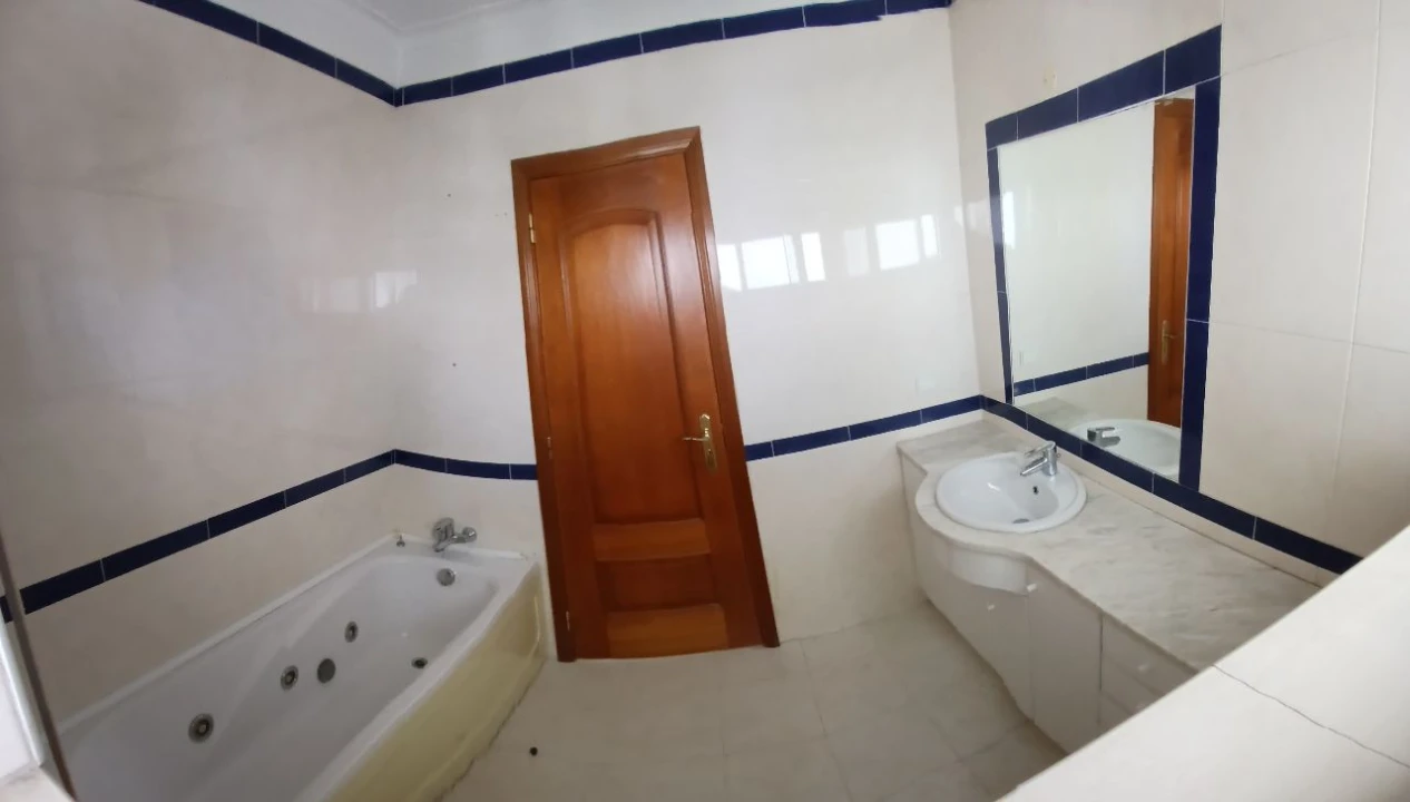 Apartamento T3 para Venda em Matarraque Foto 15