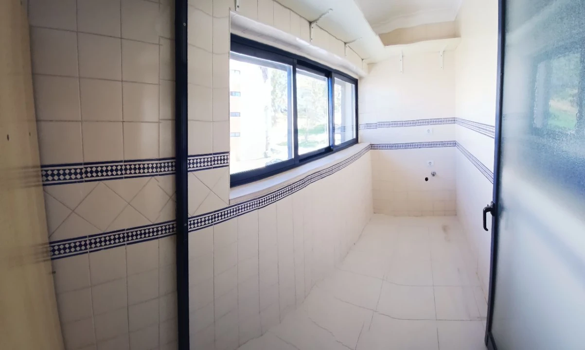 Apartamento T3 para Venda em Matarraque Foto 4