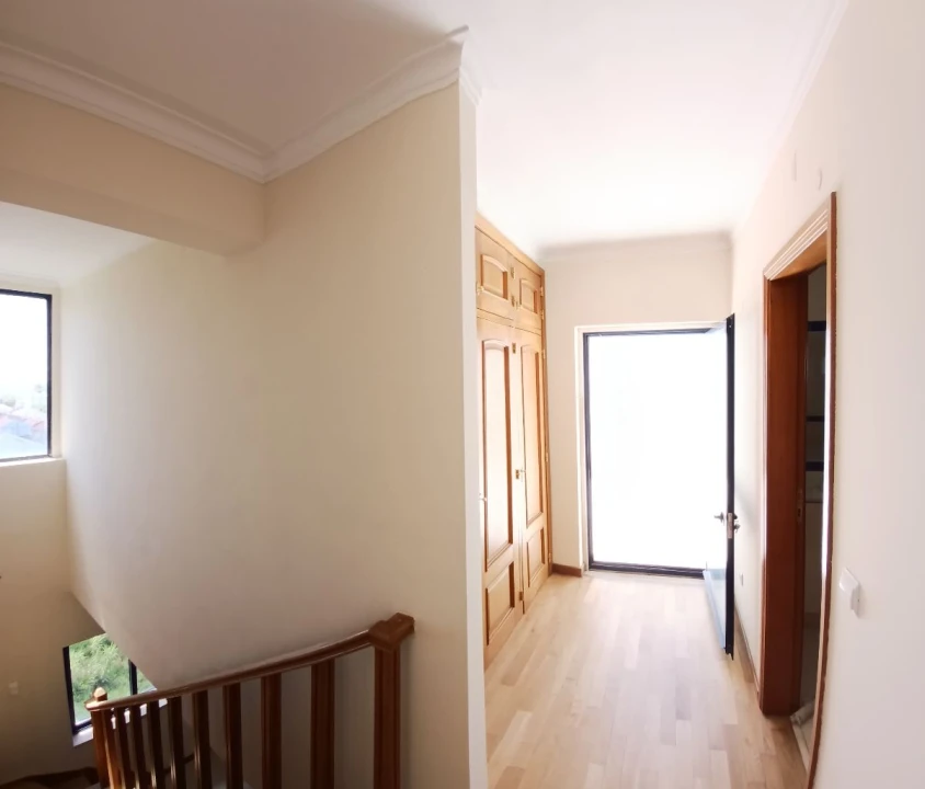 Apartamento T3 para Venda em Matarraque Foto 14