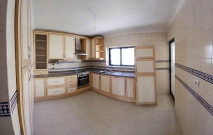 Apartamento T3 para Venda em Matarraque
