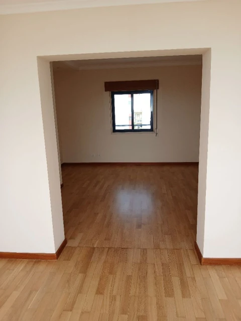 Apartamento T3 para Venda em Matarraque