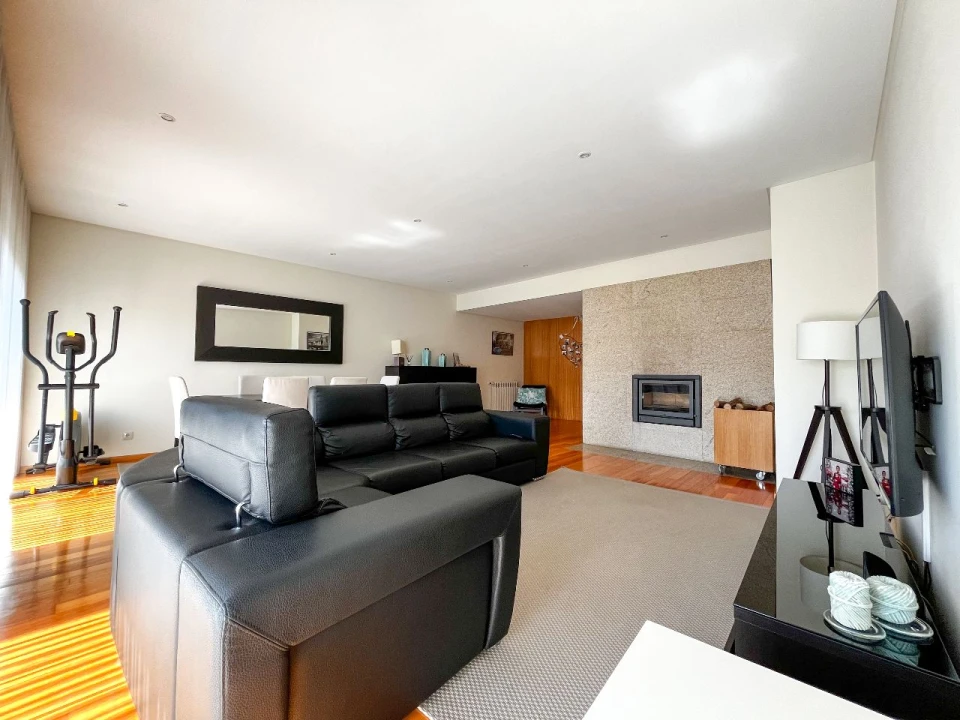 Apartamento T3 para Arrendamento em Guimarães Foto 2