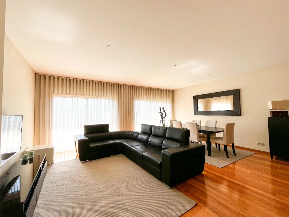 Apartamento T3 para Arrendamento em Guimarães Foto 1