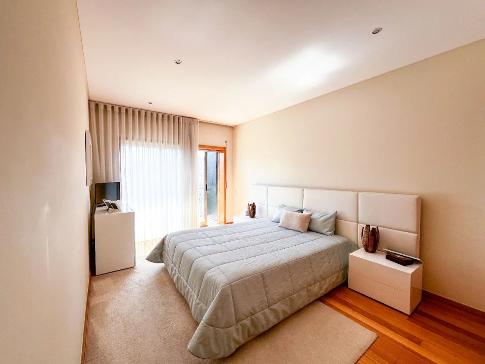 Apartamento T3 para Arrendamento em Guimarães Foto 7