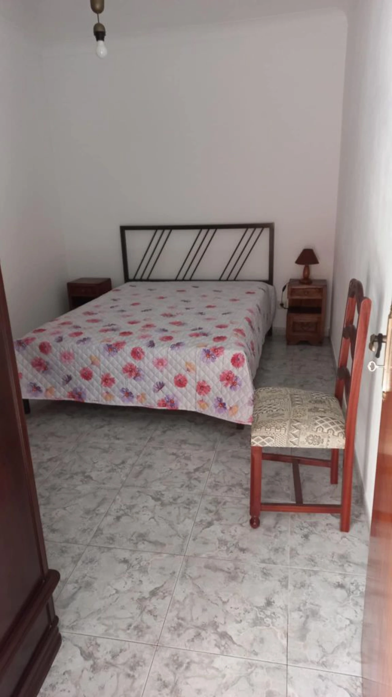 Apartamento T2 para Arrendamento em Relíquias Foto 4