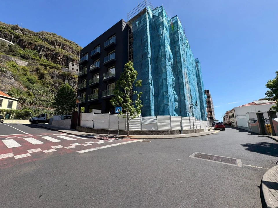 Apartamento T3 para Venda em Ribeira Brava Foto 3