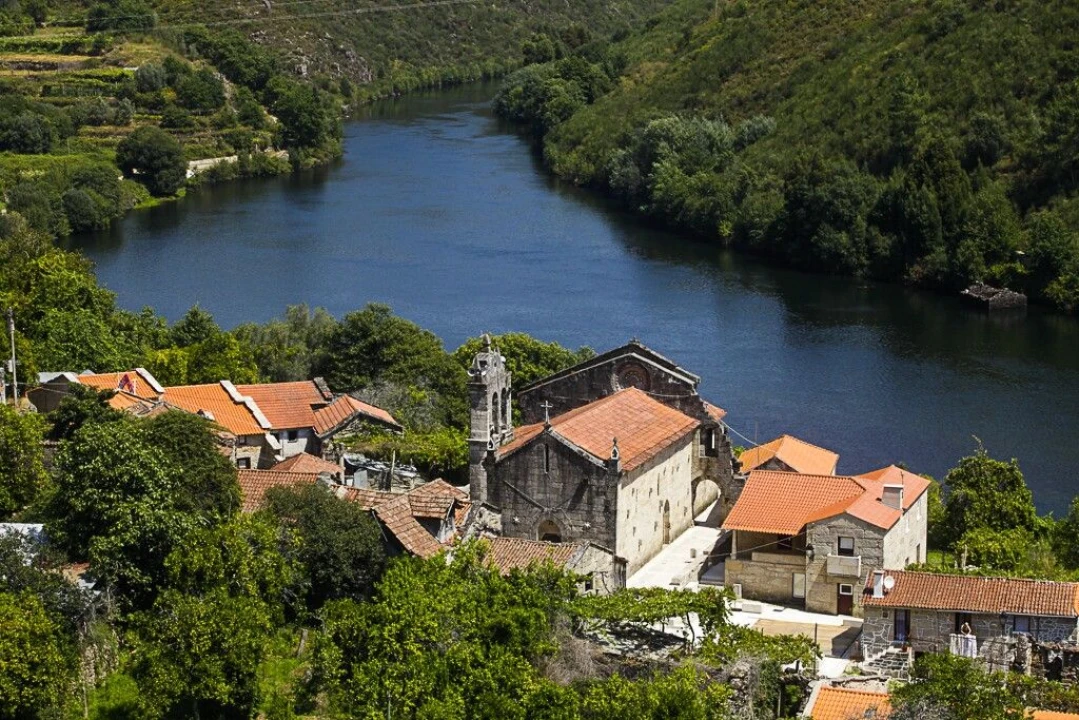 Moradia para Venda em São Jorge e Ermelo, Arcos de Valdevez Foto 1