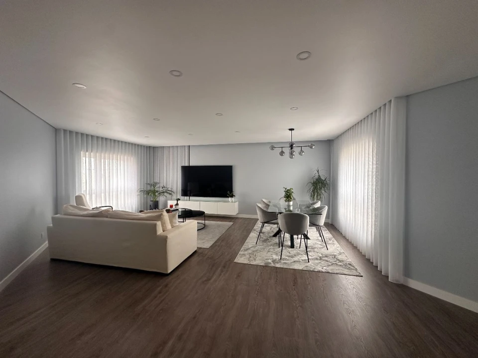 Apartamento T4 para Venda em Amadora Foto 2