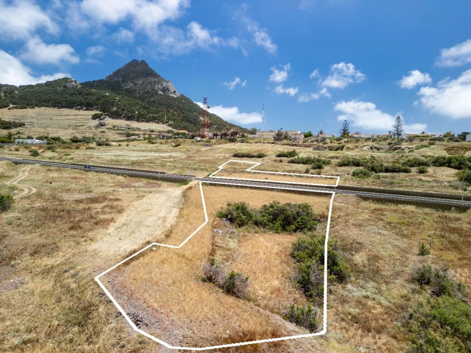 Terreno para Venda em Porto Santo Foto 1