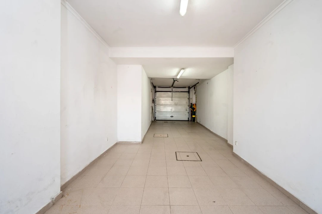Moradia T5 para Venda em Lisboa Foto 24