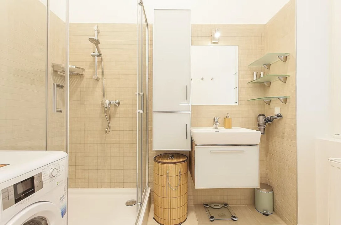 Apartamento T1 para Arrendamento em Porto Foto 9