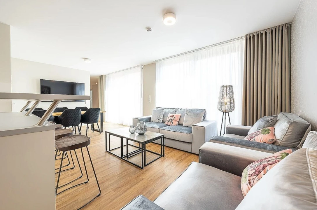 Apartamento T3 para Arrendamento em São João do Estoril Foto 5