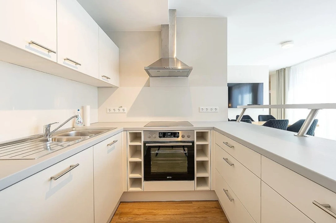 Apartamento T3 para Arrendamento em São João do Estoril Foto 9