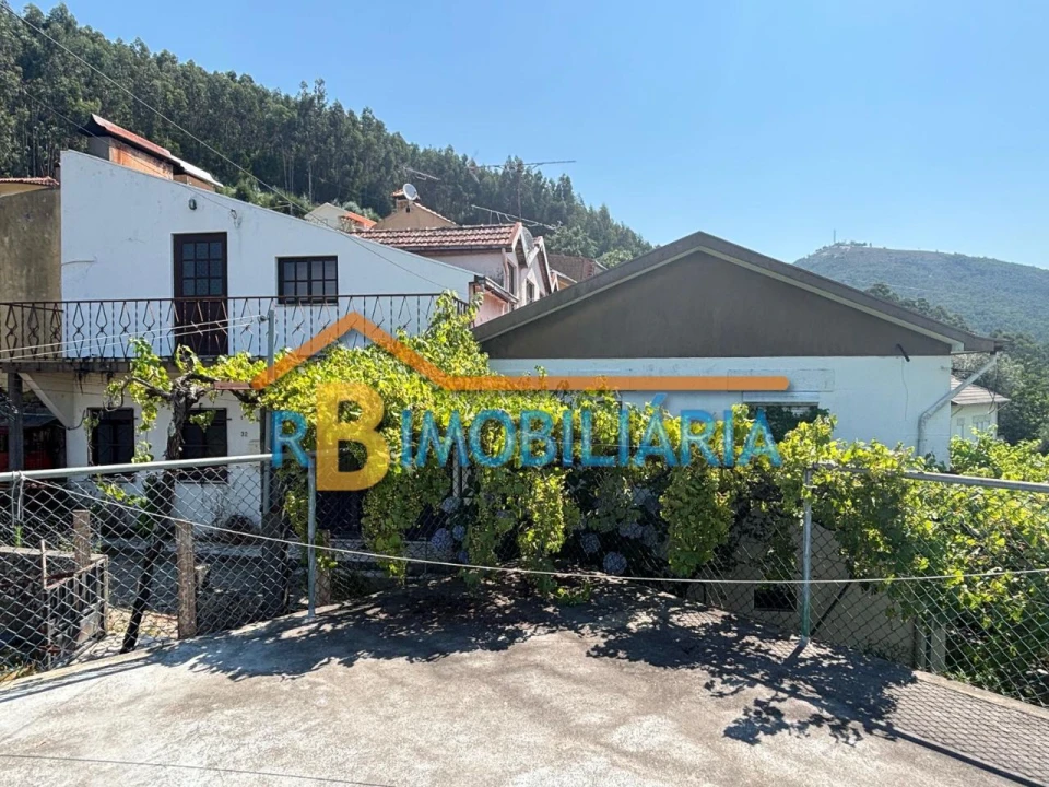 Moradia T5 para Venda em Pernouzela Foto 1