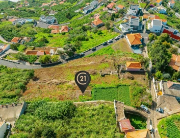 Terreno para Venda em Cabouco