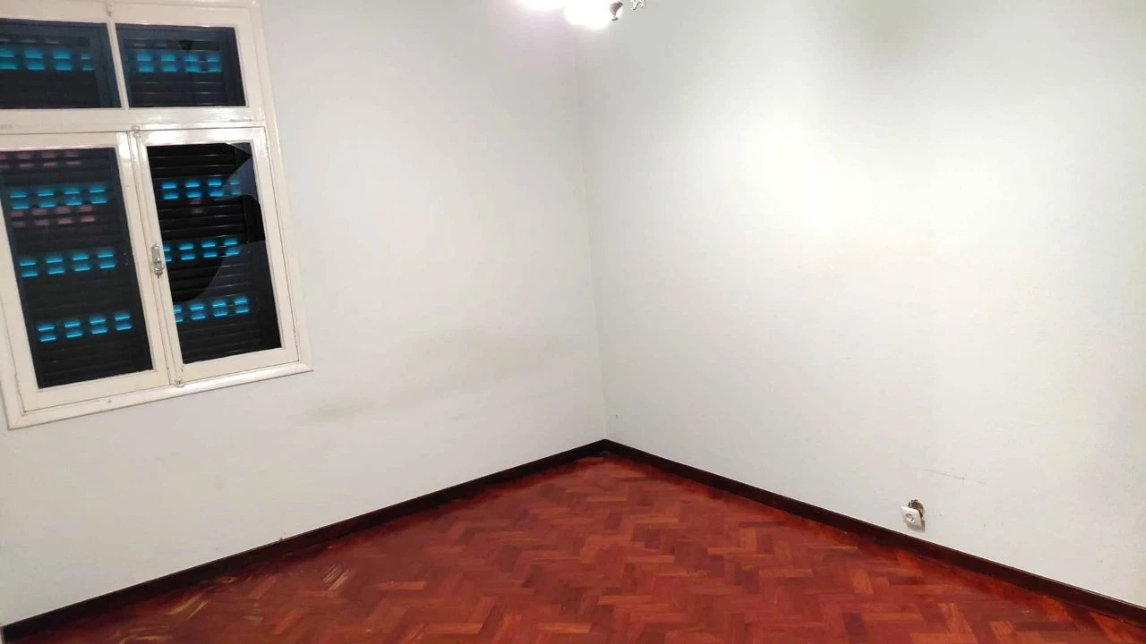 Apartamento T2 para Venda em Funchal Foto 9