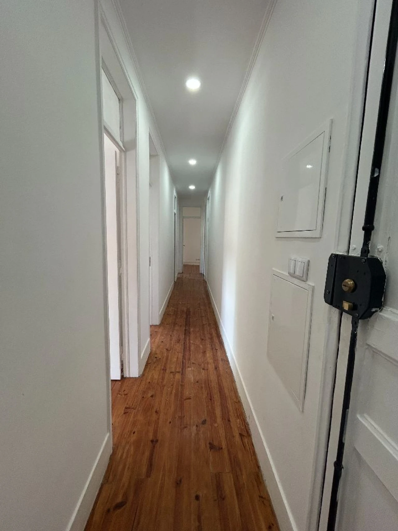 Apartamento T4 para Arrendamento em Lisboa Foto 4