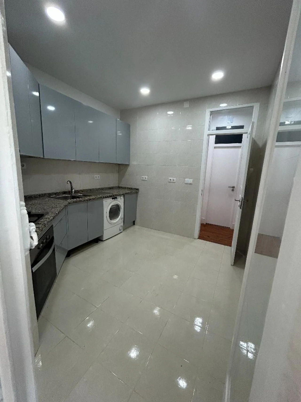 Apartamento T4 para Arrendamento em Lisboa Foto 8