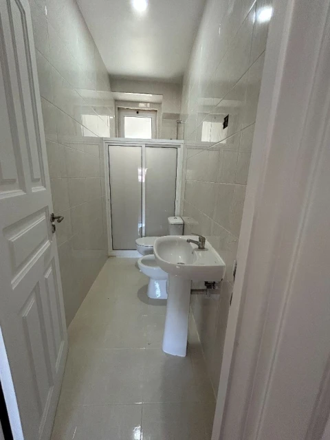 Apartamento T4 para Arrendamento em Lisboa