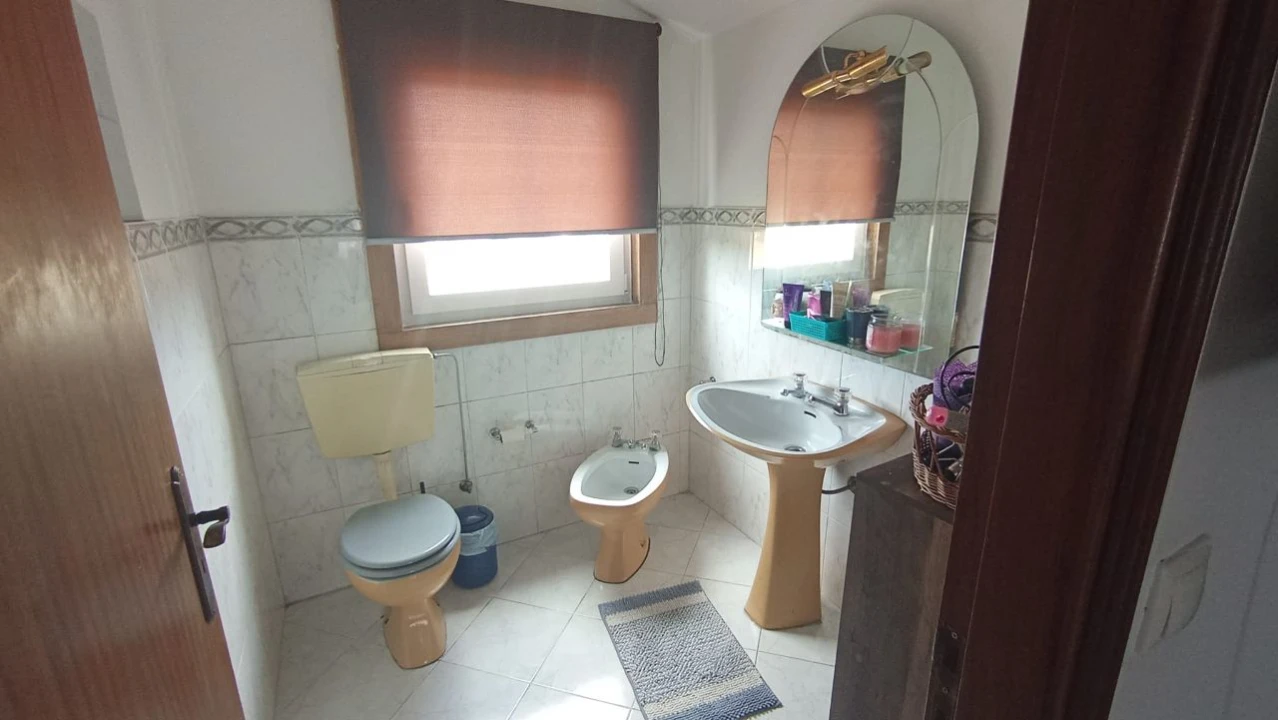 Moradia T4 para Venda em Covilhã Foto 30