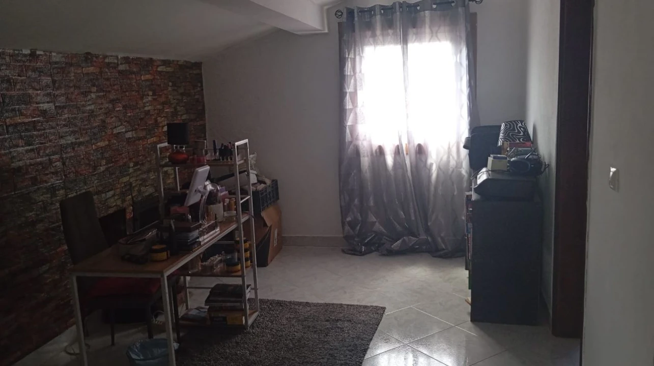 Moradia T4 para Venda em Covilhã Foto 38