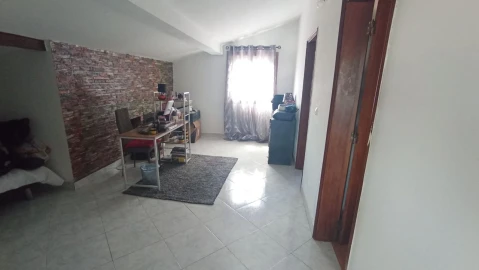 Moradia T4 para Venda em Covilhã
