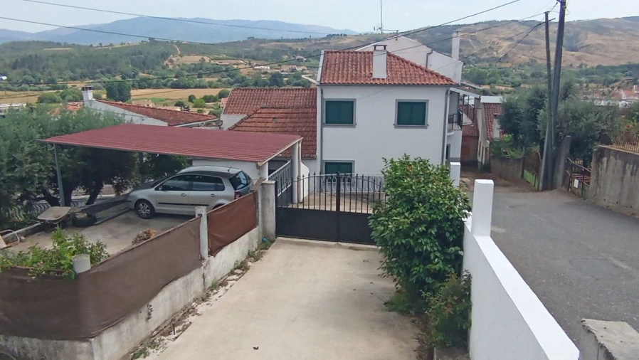 Moradia T4 para Venda em Covilhã Foto 9