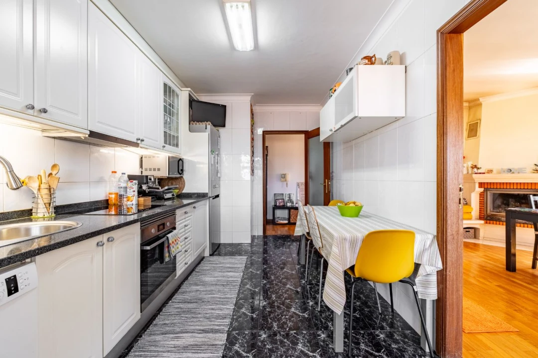 Apartamento T3 para Venda em Maia Foto 10