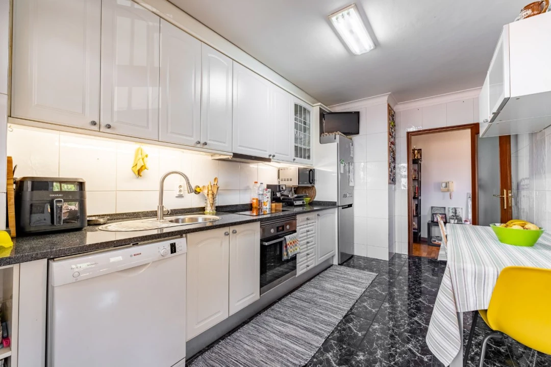 Apartamento T3 para Venda em Maia Foto 12