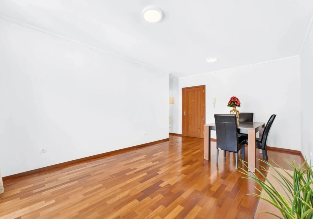 Apartamento T2 para Venda em Santa Cruz Foto 6