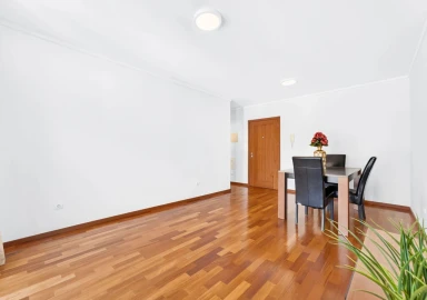 Apartamento T2 para Venda em Santa Cruz