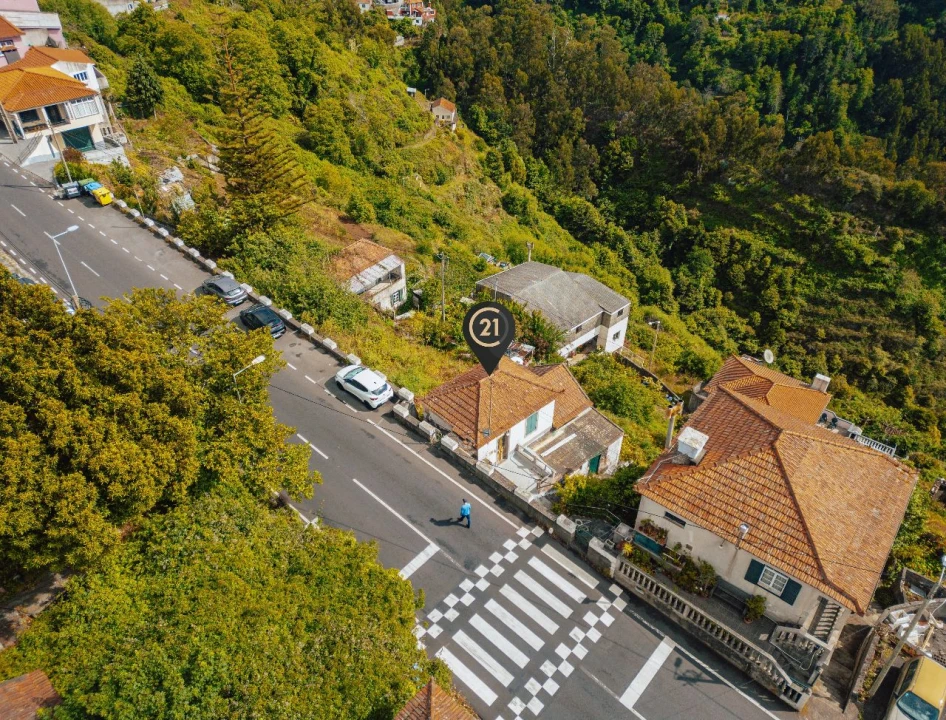 Moradia T2 para Venda em Camacha Foto 1